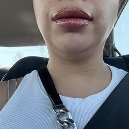Lip blush
