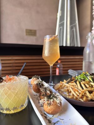 Ozumo Santana Row by null