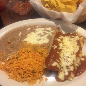 El Cubilete - The #5 combo - amazing! The ground beef was impeccably seasoned! - Mexican Near Me - Niagara Falls, New York