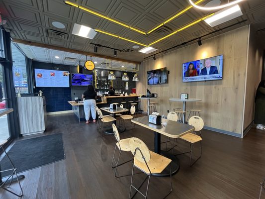 Kirkwood Kravingz: Takeout & Kocktails by null