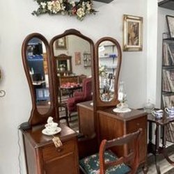 Counting Stars Vintage & Antiques