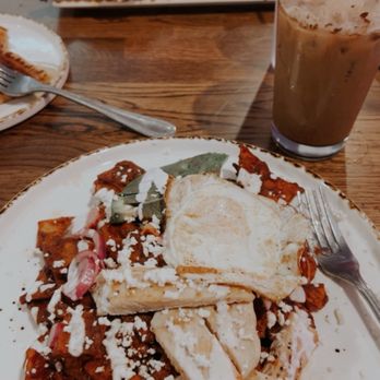 Madres Brunch - Mole chilaquiles that lacked flavor - Breakfast & Brunch Near Me - Riverside, California