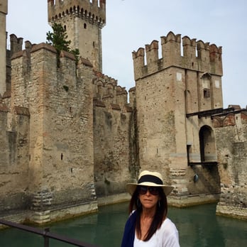 Sirmione - Landmarks & Historical Buildings Near Me