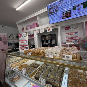 Leonard's Bakery - Bakeries Near Me - Honolulu, Hawaii Leonard's Bakery - Bakeries Near Me - Honolulu, Hawaii