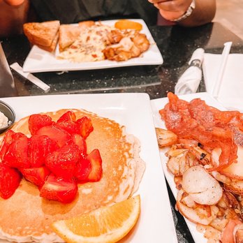 Keke's Breakfast Cafe - Strawberry Pancakes, turkey bacon & Home Fries - Breakfast & Brunch Near Me - Winter Park, Florida Keke's Breakfast Cafe - Strawberry Pancakes, turkey bacon & Home Fries - Breakfast & Brunch Near Me - Winter Park, Florida