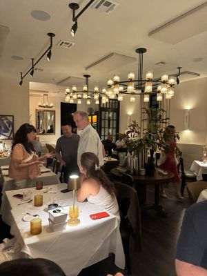 Elaine's Restaurant and Bar by null