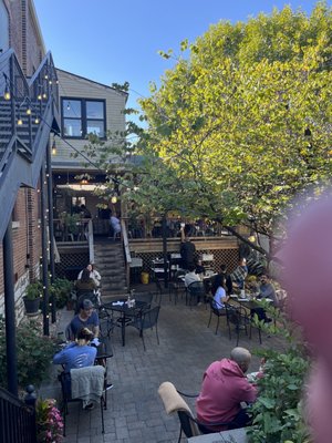 Russell's on Macklind by null