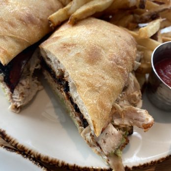 Small Batch - Turkey sandwich - New American Near Me - Garden City, New York Small Batch - Turkey sandwich - New American Near Me - Garden City, New York