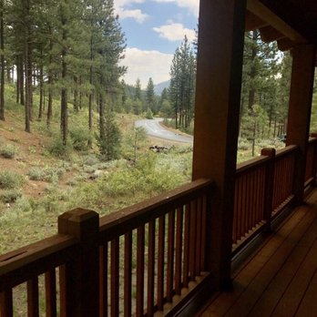 Wolf Tree Cabins at Grizzly Ranch - Guest Houses Near Me - Portola, California