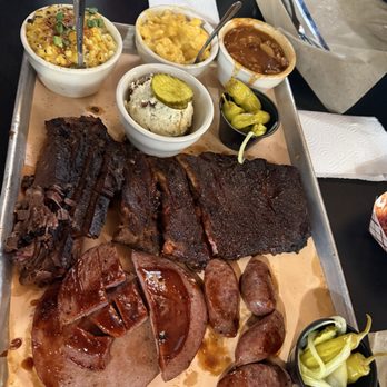 Gettin' Basted - Ribs, brisket, bologna, and garlic sausage - Barbeque Near Me - Branson, Missouri