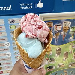 Glass & Våffelstugan - Sockervadd och Bubbelgum Glass (Cotton Candy & Bubble Gum Ice Cream); IG: @katzlundell