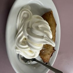 Ed's Restaurant - Apple fritter and ice cream yummy