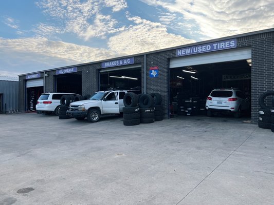 TIRE STORE SERVICE CENTER Updated January 2026 19 Photos 1002 S L 