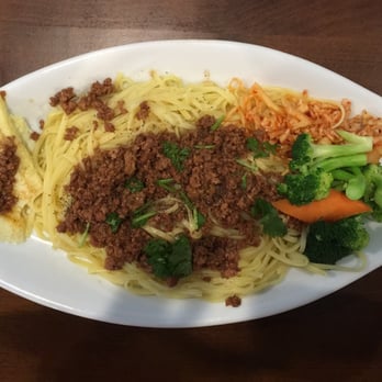 Dolphin Bay - 肉燥麵 - Taiwanese Near Me - Boston, Massachusetts