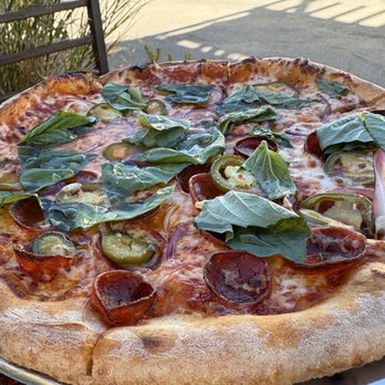 Cosmos Snack Bar - Rojo (half veggie) - Pizza Near Me - Reno, Nevada