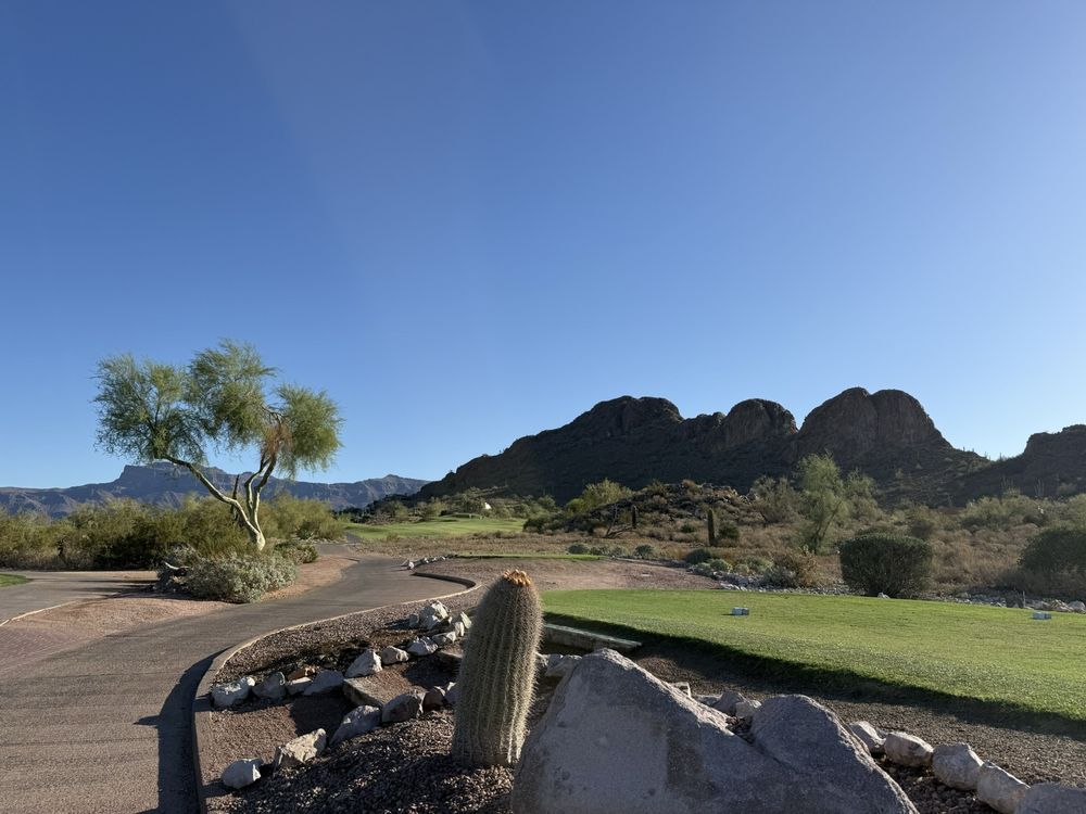 Dinosaur Mountain Golf Course Logo