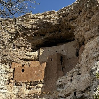 Montezuma Castle National Monument - Landmarks & Historical Buildings Near Me - Camp Verde, Arizona Montezuma Castle National Monument - Landmarks & Historical Buildings Near Me - Camp Verde, Arizona