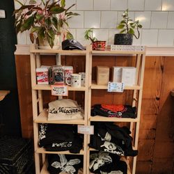 user provided Petee's Pie Company photo