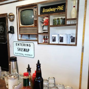 Jam Cafe - The bar - Breakfast & Brunch Near Me - North Vancouver, British Columbia