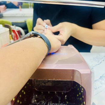 Nail Isle - Nail tech - Nail Salons Near Me - Fountain Valley, California