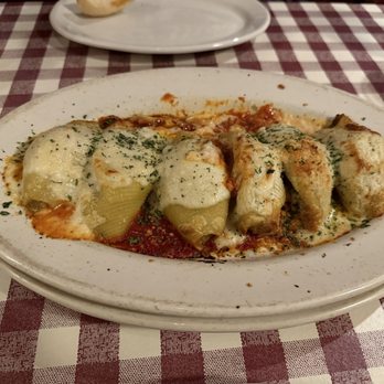 Buca di Beppo Italian Restaurant - Italian Near Me - Greenwood, Indiana