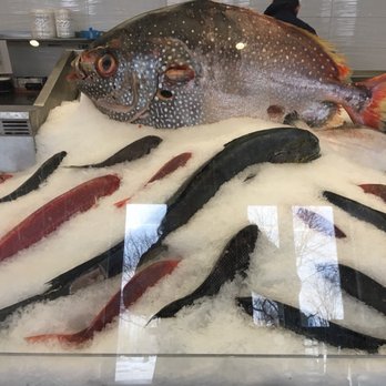 Boston Fish Market - Gargantuan "opa" fish - Seafood Markets Near Me - Wheeling, Illinois Boston Fish Market - Gargantuan "opa" fish - Seafood Markets Near Me - Wheeling, Illinois
