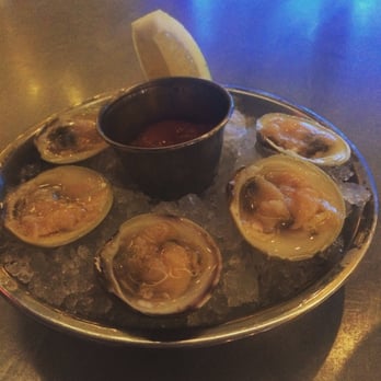 Select Oyster Bar - Littlenecks - Seafood Near Me - Boston, Massachusetts Select Oyster Bar - Littlenecks - Seafood Near Me - Boston, Massachusetts