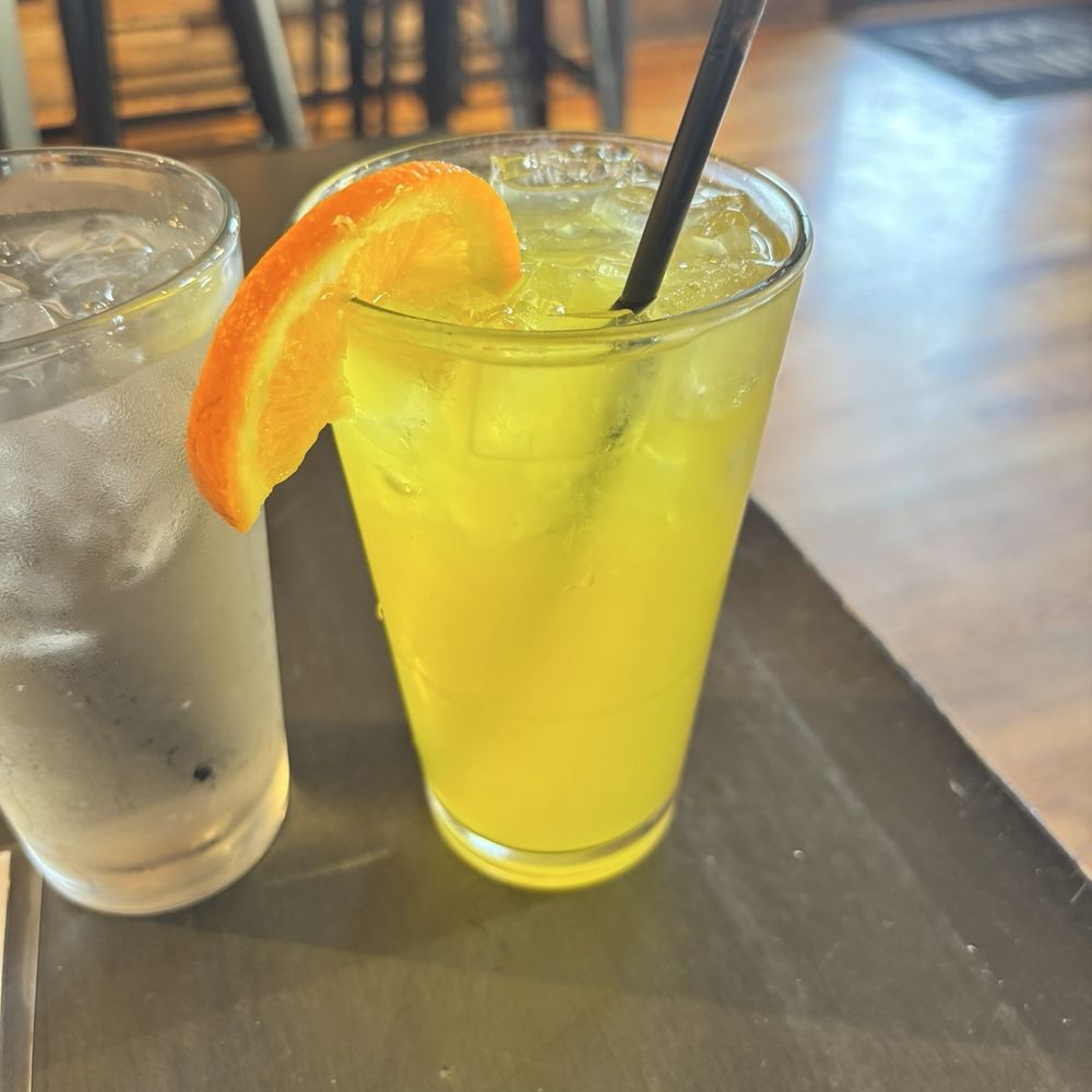 Big Machine Distillery & Tavern - Pineapple mimosa - Distilleries Near Me - Nashville, Tennessee