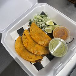 Milo's tacos - Quesabirria tacos