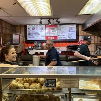 Capri Pizzeria & Restaurant - Great staff and front entrance - Pizza Near Me - Lake George, New York