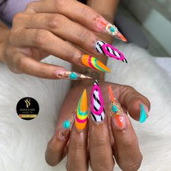YS Nails & Spa
