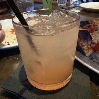 Della's - Hot Child in the city - Pizza Near Me - Paso Robles, California Della's - Hot Child in the city - Pizza Near Me - Paso Robles, California