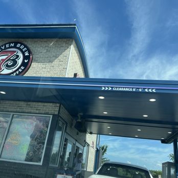 7 Brew Coffee - Coffee & Tea Near Me - Lake Zurich, Illinois