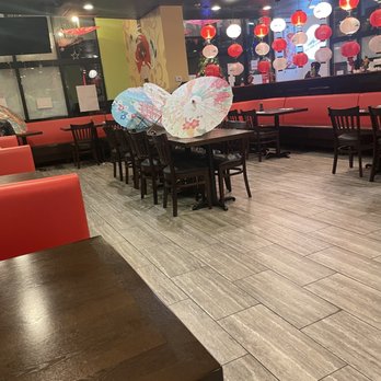 Sushi House - Sushi Bars Near Me - Teaneck, New Jersey