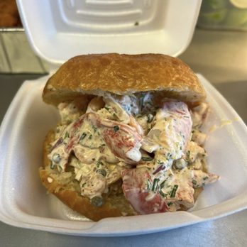JT’S Warthog Creole Kitchen - Creole Shrimp Roll - Food Trucks Near Me JT’S Warthog Creole Kitchen - Creole Shrimp Roll - Food Trucks Near Me
