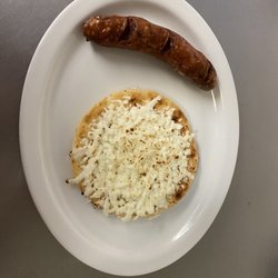 La Chiva Colombian Restaurant - Arepa con queso y chorizo