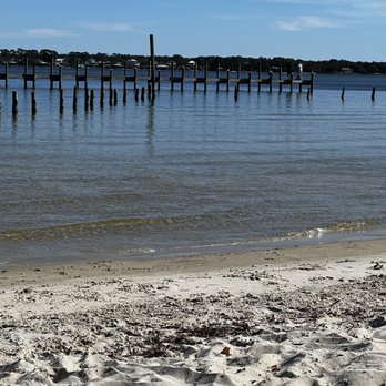 Pirates Cove - The shore - New American Near Me - Elberta, Alabama Pirates Cove - The shore - New American Near Me - Elberta, Alabama