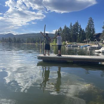 Shore Acres Lodge - Big Bear Lake, CA