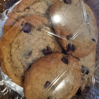 Trackside Pizza - Chocolate Chip Cookies - Pizza Near Me - Puyallup, Washington Trackside Pizza - Chocolate Chip Cookies - Pizza Near Me - Puyallup, Washington
