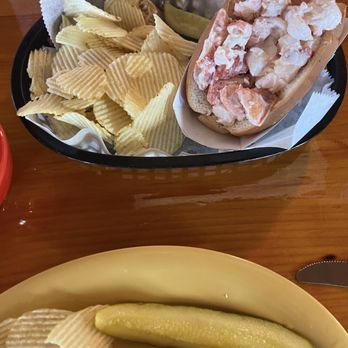 The Lobster Shack - Lobster roll - Seafood Near Me - Ogunquit, Maine