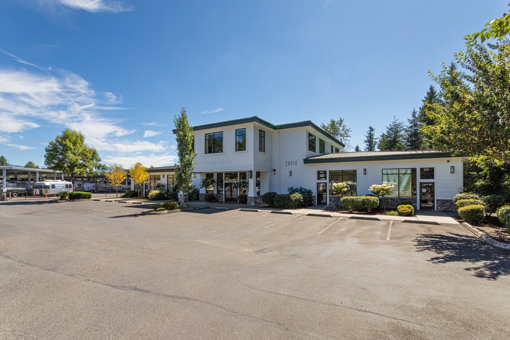 CHATEAU STORAGE & BUSINESS PARK Updated August 2024 28610 Maple