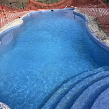 R & R Fiberglass Pools - Pool & Hot Tub Service Near Me - St Peters, Missouri