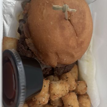 Bender’s Pub Grub - double Smashburger with tots - good - Southern Near Me - Alexandria, Kentucky