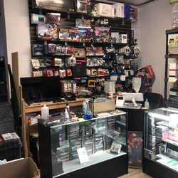Gamestersbay - Slowly but surely filling up the store