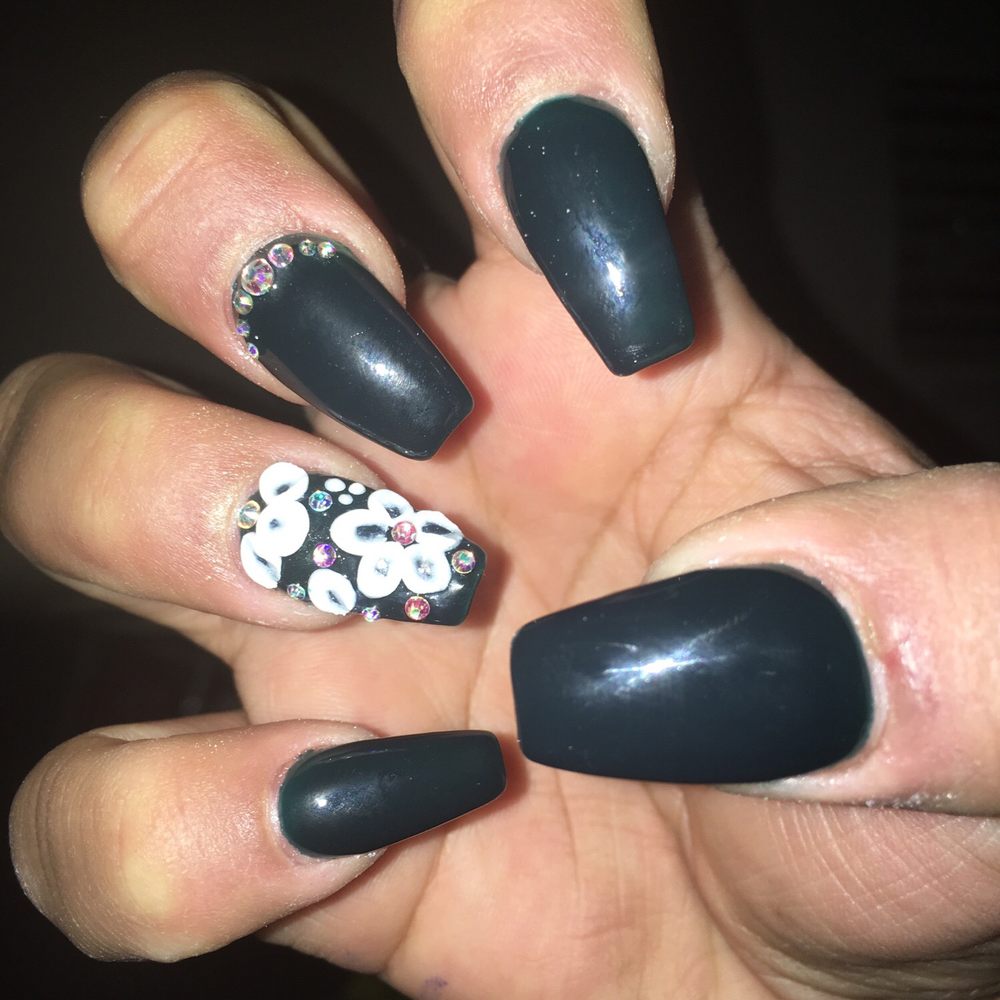 La'Queen Nails & Spa - Tyen thank you. I love my nails - Nail Salons Near Me - Manteca, California La'Queen Nails & Spa - Tyen thank you. I love my nails - Nail Salons Near Me - Manteca, California