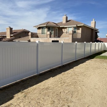 Fence Guys - White vinyl fence - Fences & Gates Near Me - Hesperia, California