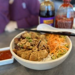 Booboo Pho - Vermicelli with Grilled Pork and Eggroll (V3)