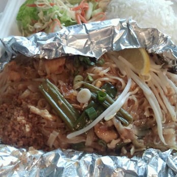 Djan's Thai Restaurant - Phad Thai lunch special - Thai Near Me - Seattle, Washington Djan's Thai Restaurant - Phad Thai lunch special - Thai Near Me - Seattle, Washington