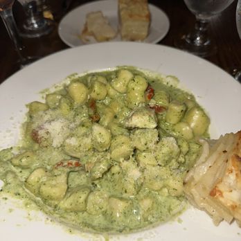 Salute - Italian Near Me - Rocky Hill, Connecticut
