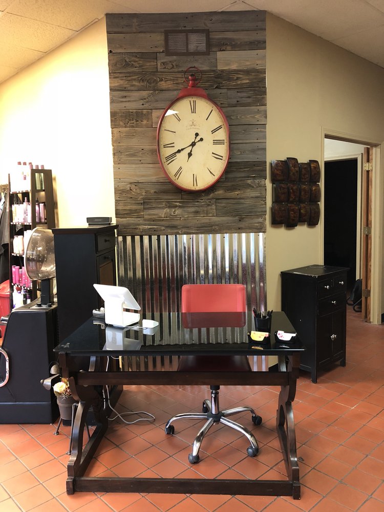 BEYOND VANITY 2900 Old Greenwood Rd, Fort Smith, Arkansas Nail